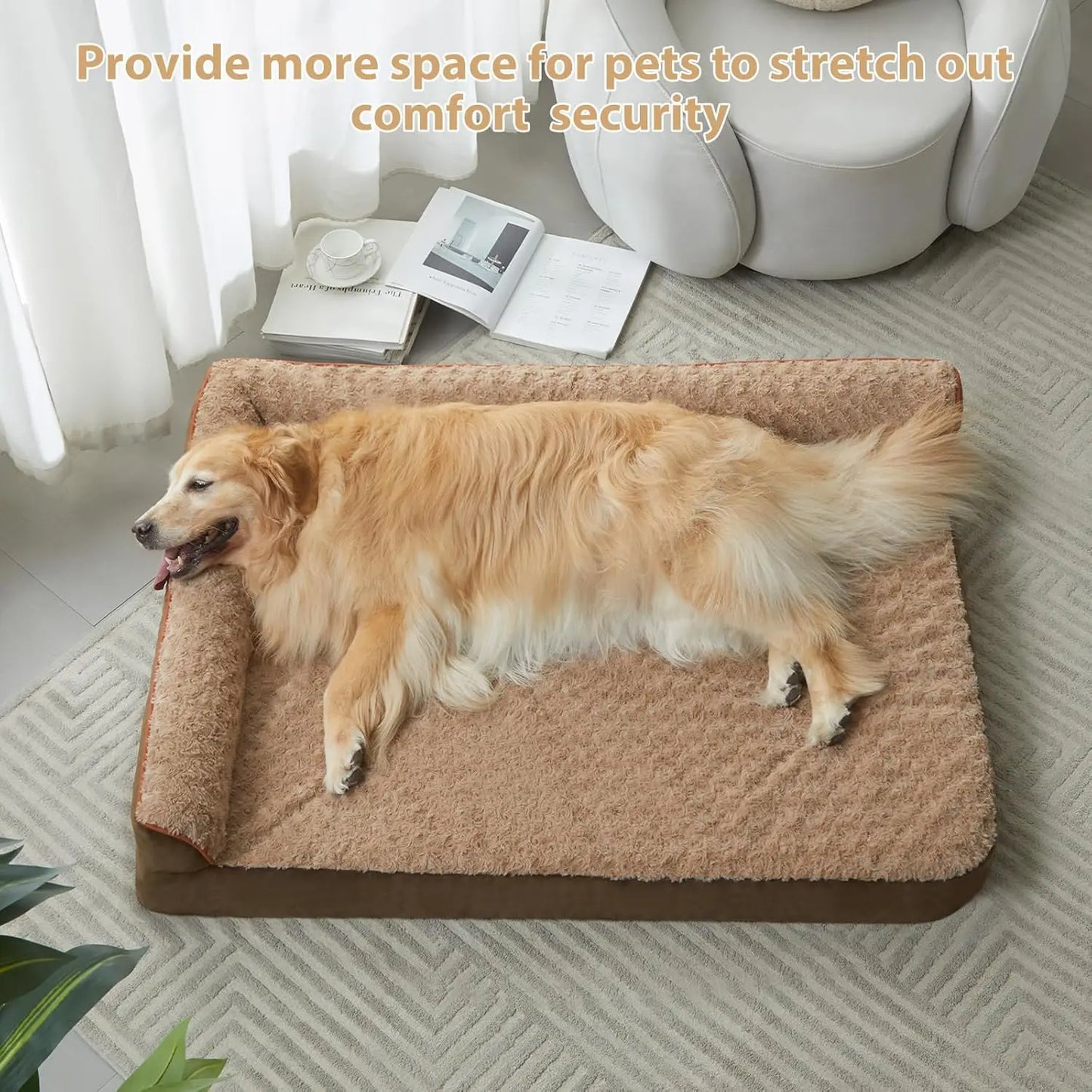 Letto ortopedico a divano per cani di taglia grande, disponibile in grigio e nero, con cuscino impermeabile sfoderabile e base antiscivolo per supporto articolare.