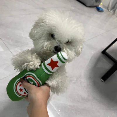 Gioco Peluche per Cani a Forma di Bottiglia di Birra | Gioco per Cani con Squeaky