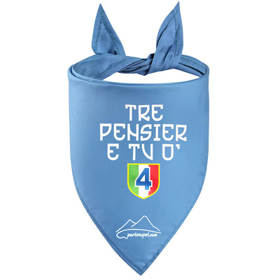 Bandana per cani con la scritta tre pensier e tu ò e lo scudetto tricolore con il numero 4 all'interno di colore azzurro