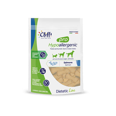 Confezione di Cliffi Pro Hypoallergenic Snack al salmone 100g, premietti semiumidi per cani ricchi di Omega 3, ideali per intolleranze alimentari e salute della pelle.