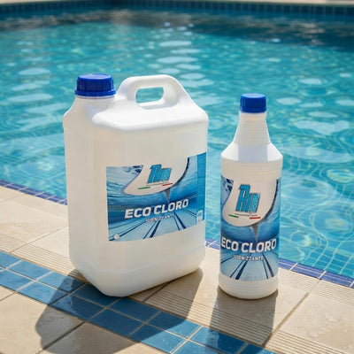 Tanica di EcoCloro Igienizzante professionale per piscina, trattamento ecologico al perossido d'idrogeno 7 in 1, sanificante e antialghe inodore prodotto in Italia, disponibile in formati da 1kg a 10kg.
