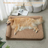 Letto ortopedico a divano per cani di taglia grande, disponibile in grigio e nero, con cuscino impermeabile sfoderabile e base antiscivolo per supporto articolare.