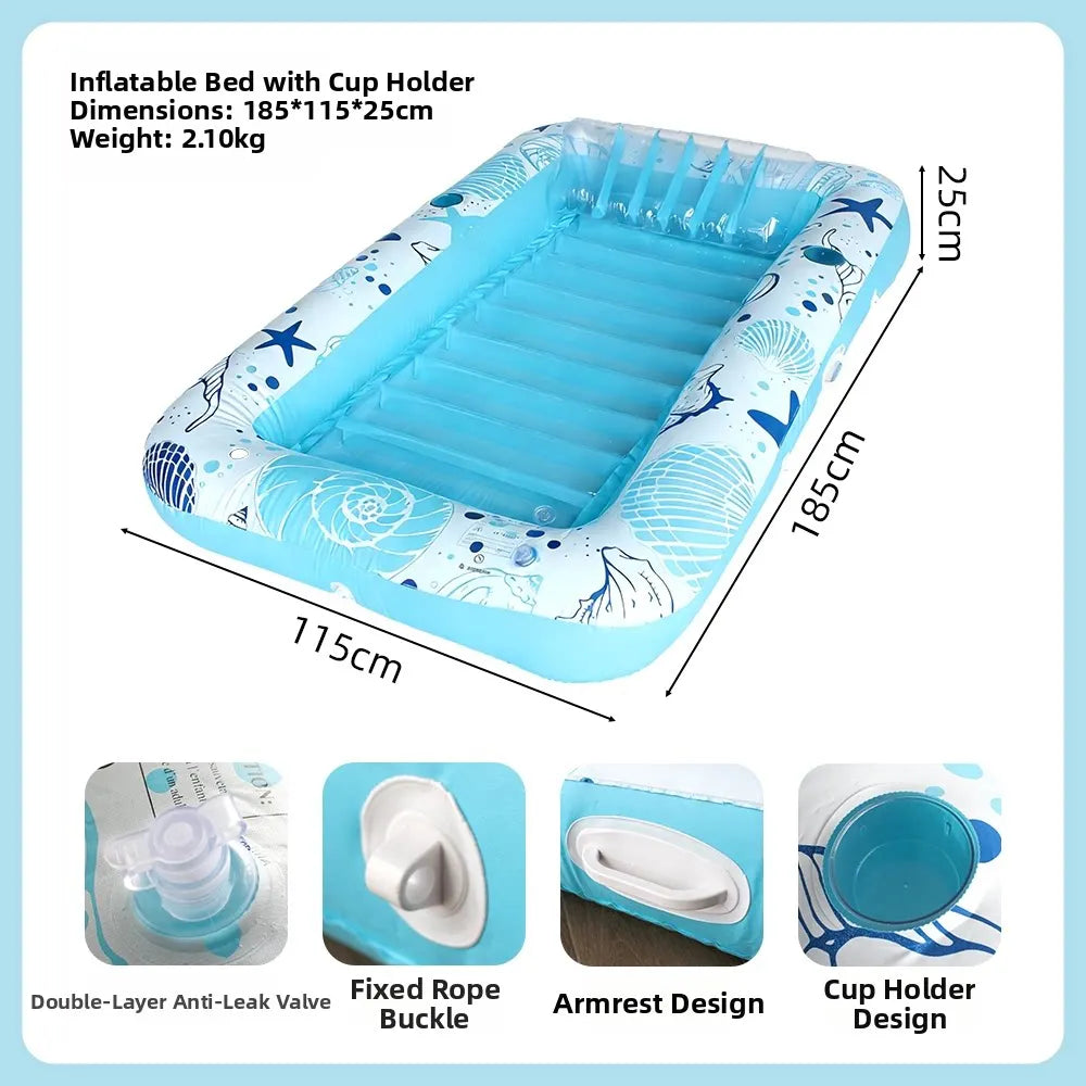 Materassino gonfiabile per adulti Wonflex con cuscino integrato, colore moderno, galleggiante su acqua azzurra, ideale per relax estivo in piscina e mare.