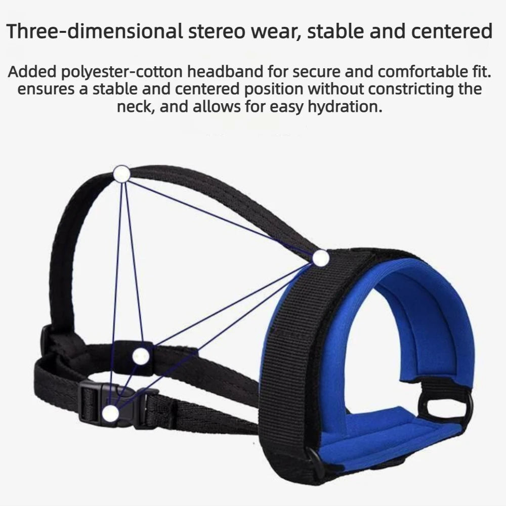 Museruola per cani regolabile in nylon nero con bordi riflettenti e anello metallico sotto al muso per aggancio guinzaglio anti-tiro.