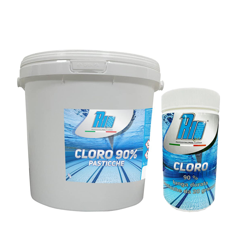 Confezione di Rio Cloro 90% in mini pastiglie da 20g, disinfettante tricloro per piccole piscine e SPA, azione antialghe e stabilizzante UV, disponibile in barattoli da 1kg e 5kg.