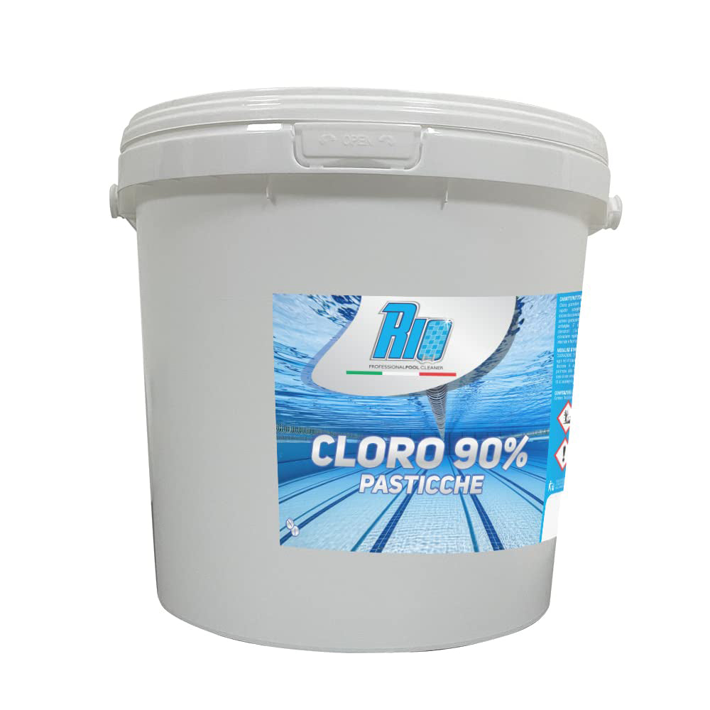 Confezione di Rio Cloro 90% in mini pastiglie da 20g, disinfettante tricloro per piccole piscine e SPA, azione antialghe e stabilizzante UV, disponibile in barattoli da 1kg e 5kg.