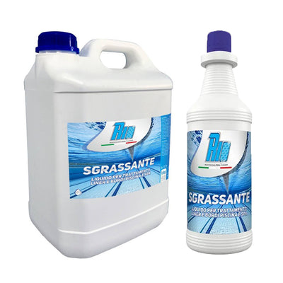 Flacone e tanica di Rio Sgrassante liquido professionale, detergente alcalino Made in Italy per pulire liner, bordi e teloni piscina, specifico per eliminare oli solari e aloni sulla linea di galleggiamento.
