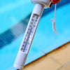Termometro galleggiante bianco per piscina in plastica con doppia scala Celsius e Fahrenheit, include cavo di fissaggio per bordo piscina.